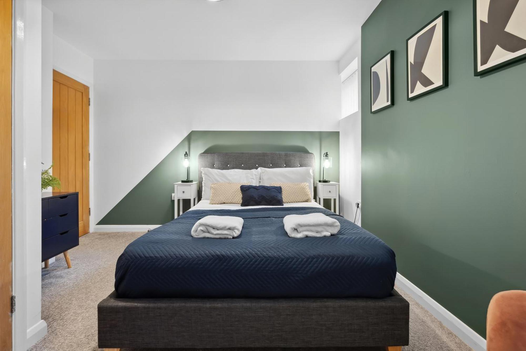 סירנססטר Corinium Lodge - Town Centre Apartment מראה חיצוני תמונה