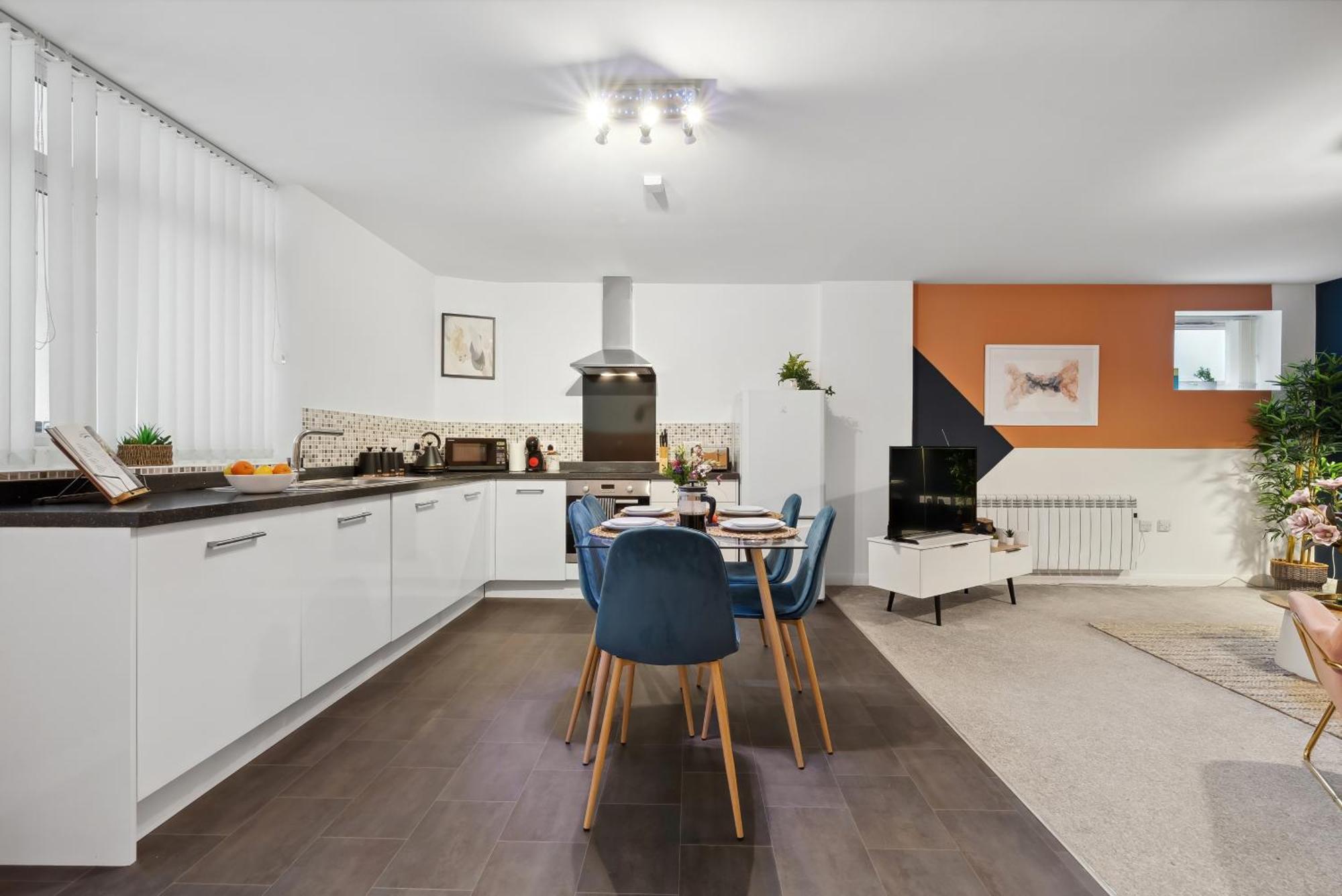 סירנססטר Corinium Lodge - Town Centre Apartment מראה חיצוני תמונה