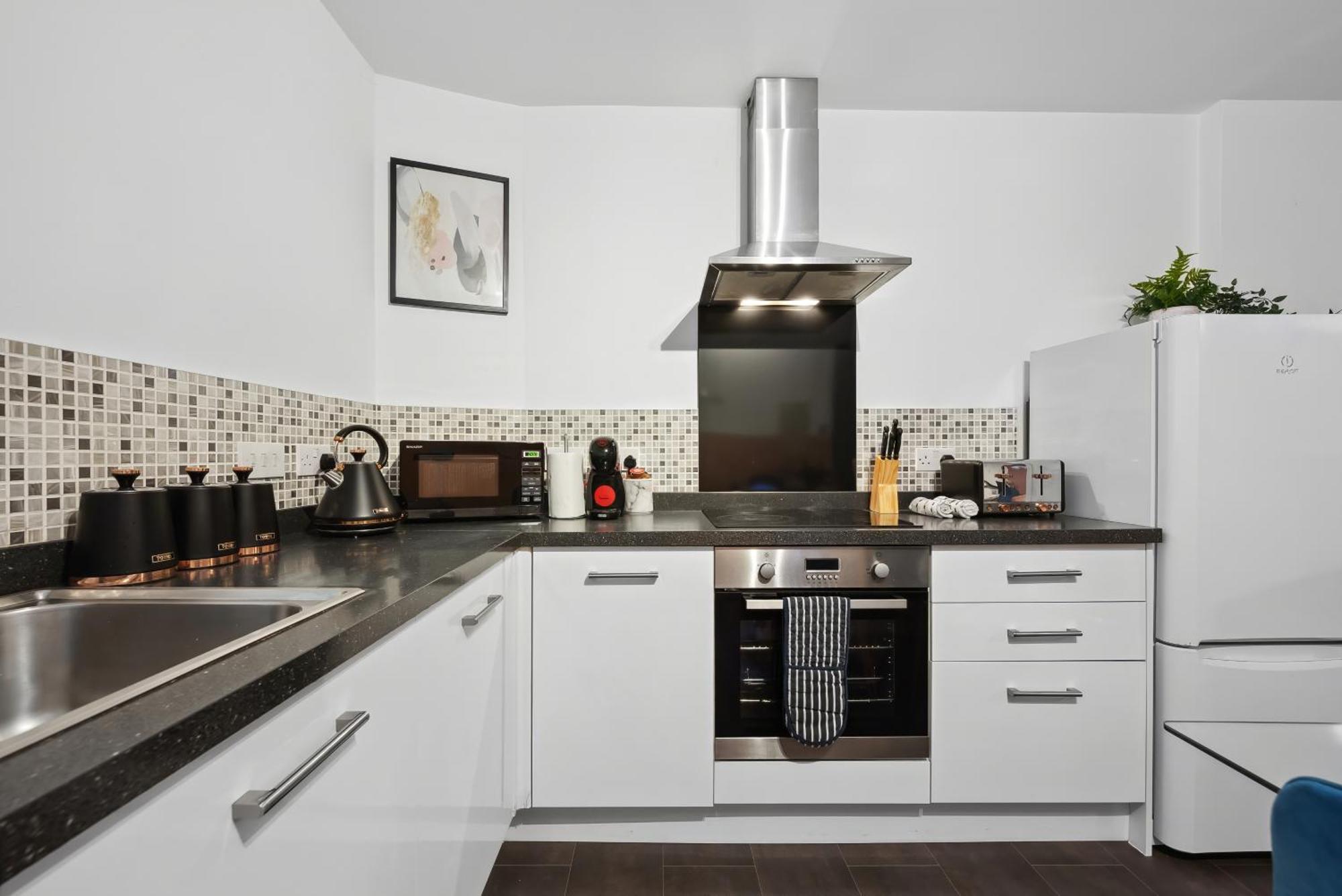 סירנססטר Corinium Lodge - Town Centre Apartment מראה חיצוני תמונה