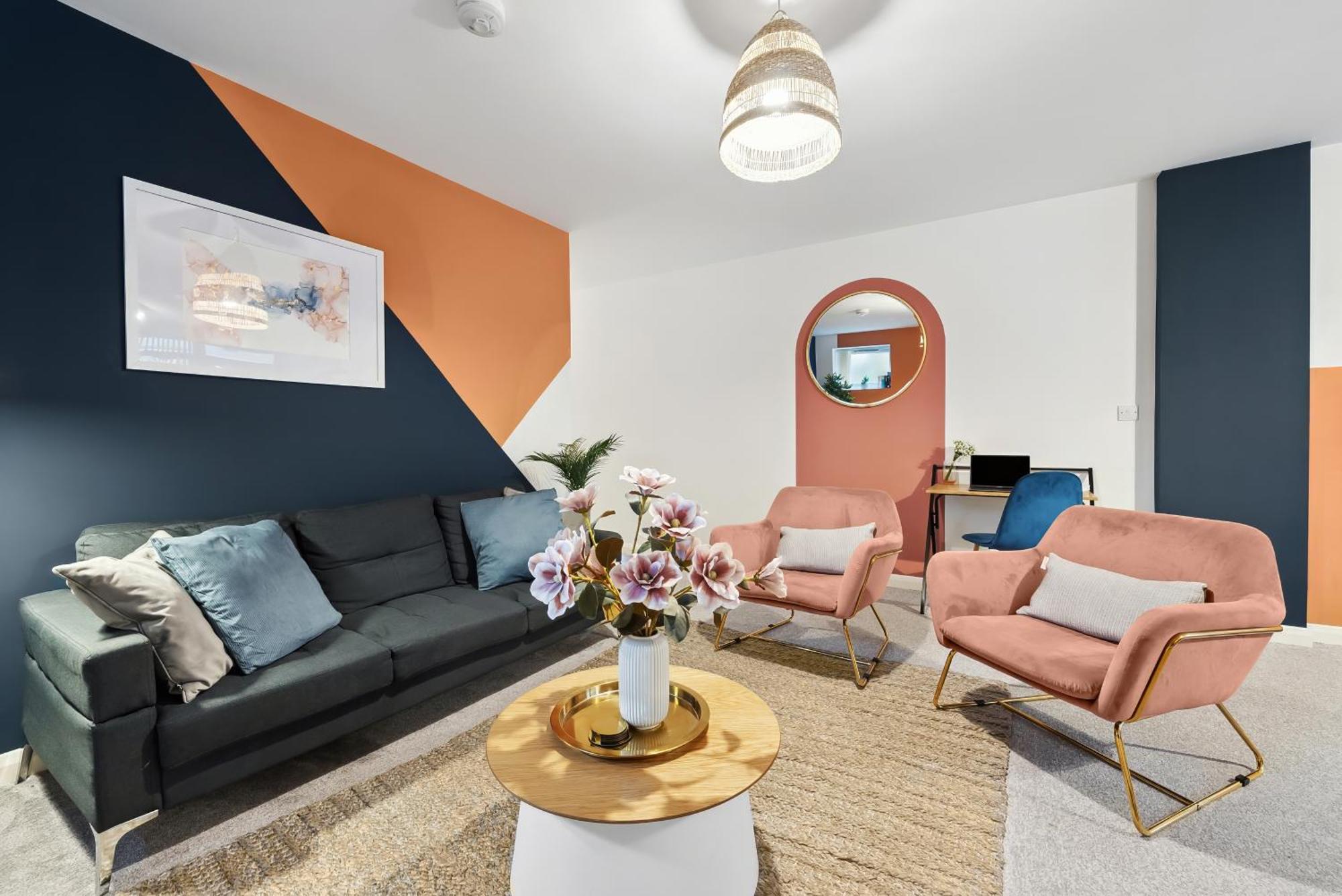 סירנססטר Corinium Lodge - Town Centre Apartment מראה חיצוני תמונה